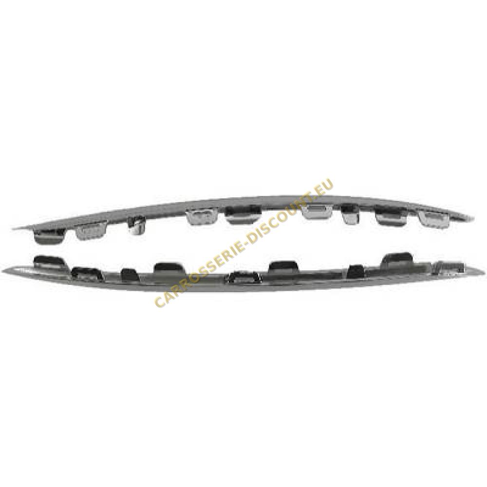 Baguette et bande protectrice, pare-chocs avant droite — Mercedes-Benz V-Classe/Viano/Vito (2014-…) (+1)