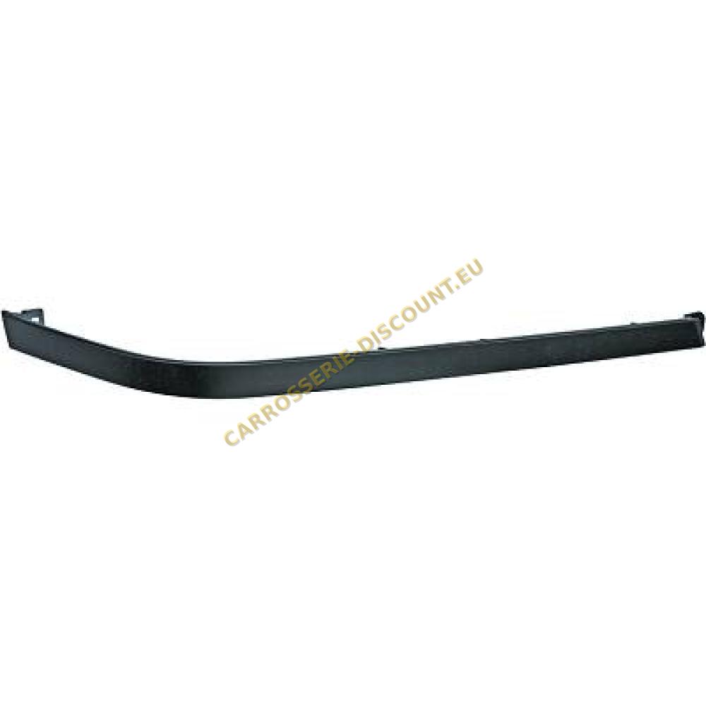 Bordure de phare droite — Mercedes-Benz C180-280 (W202) (1993-2000)