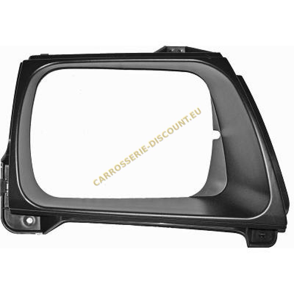 Bordure de phare gauche — Toyota Hilux LN 165-170 (2001-2005)