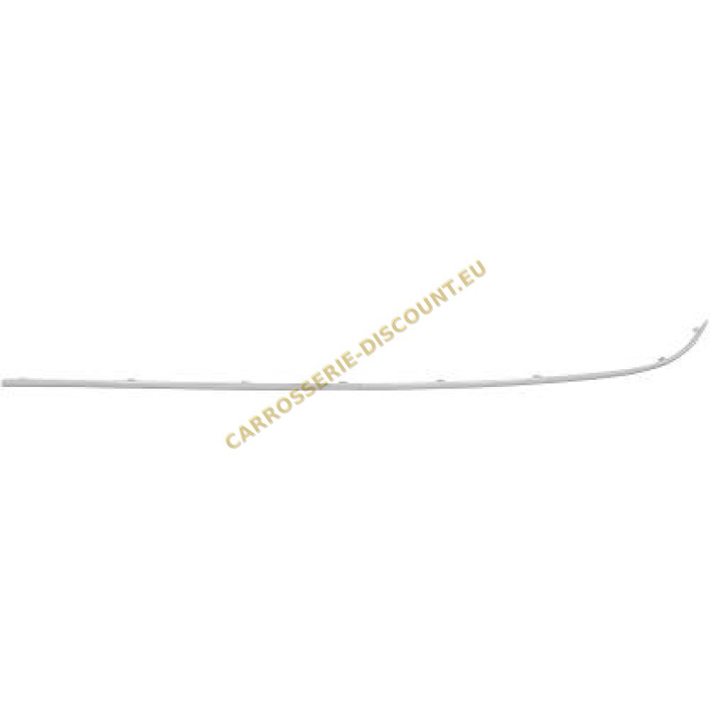 Baguette et bande protectrice, pare-chocs arrière droite — Mercedes-Benz (C180-320) W203 (2000-2008)